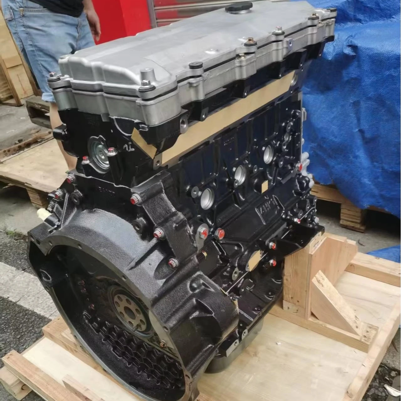 New 4HK1 Engine Long Block for ISUZU NPR NQR FTR 700P New 4HK1 Engine Long Block for ISUZU NPR NQR FTR 700P